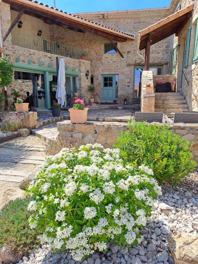 Domaine Saint Claude - Gite , Chambres D'Hotes & Hebergement Insolite Malleval Exterior photo